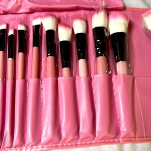 New 32 Professional Makeup Brushes Set